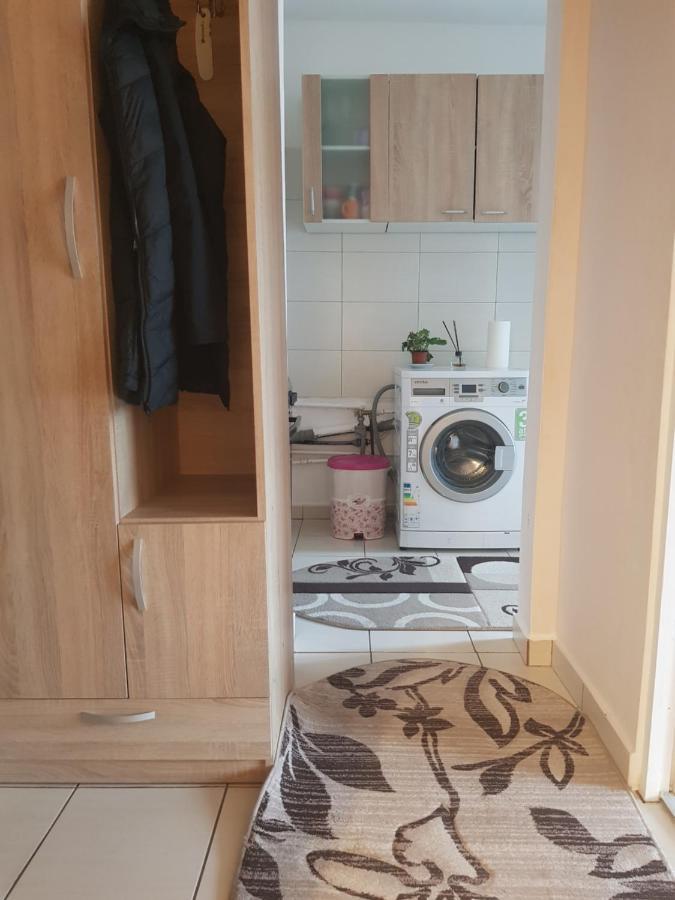Appartement Garsoniera Emilia à Câmpulung Moldovenesc Extérieur photo