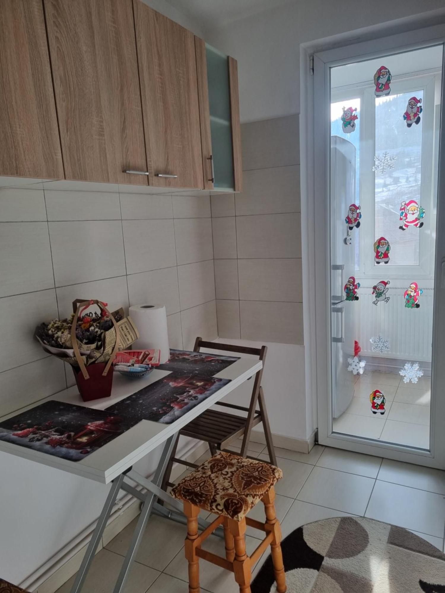 Appartement Garsoniera Emilia à Câmpulung Moldovenesc Chambre photo
